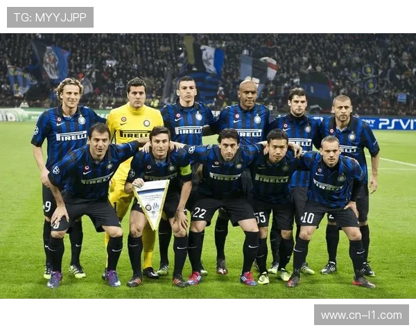 阿贾克斯硬碰国际米兰欧冠赛场双方防线漏洞或成胜负关键